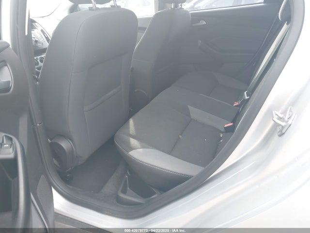 1FADP3K21EL317987 Ford FOCUS SE
