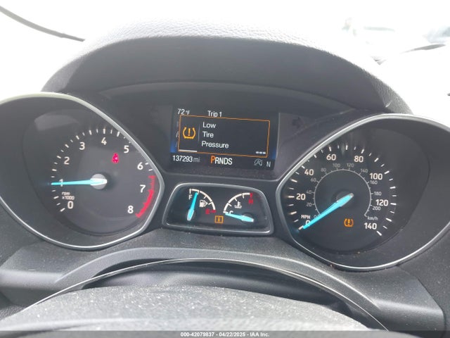 1FMCU0GD0HUE00893 Ford ESCAPE SE