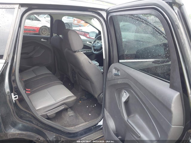 1FMCU0GD0HUE00893 Ford ESCAPE SE