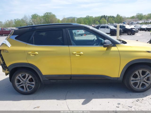 KNDEU2AA9N7246153 KIA SELTOS S