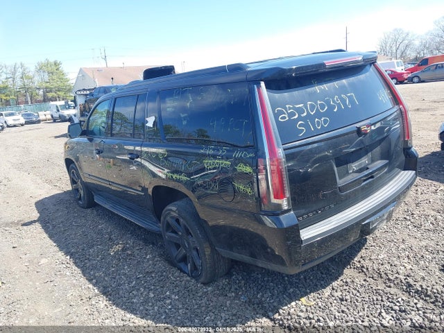 42079932 :رقم المزاد ، 1GYS4HKJ8HR131938 vin ، 2017 Cadillac Escalade Esv Luxury مزاد بيع
