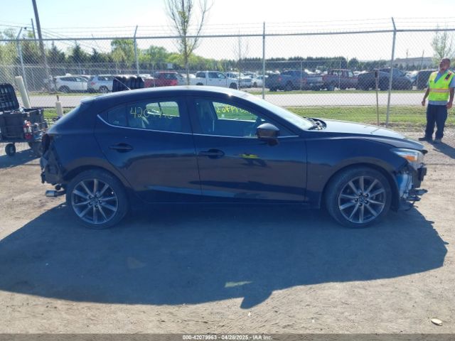 3MZBN1L39JM183867 Mazda Mazda3 Touring