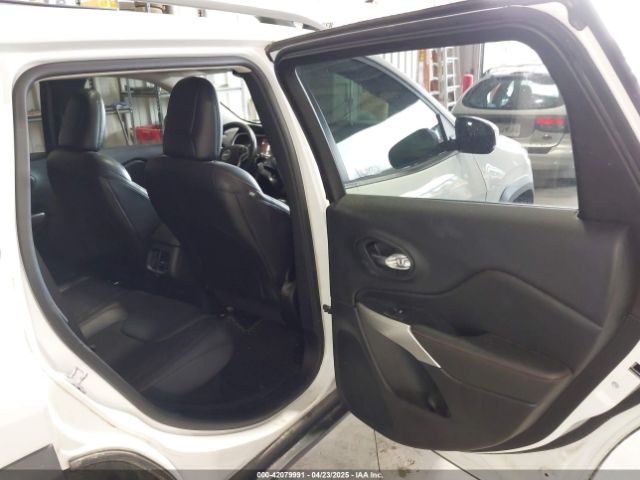 1C4PJMBS5HW614956 Jeep Cherokee Trailhawk 4x4