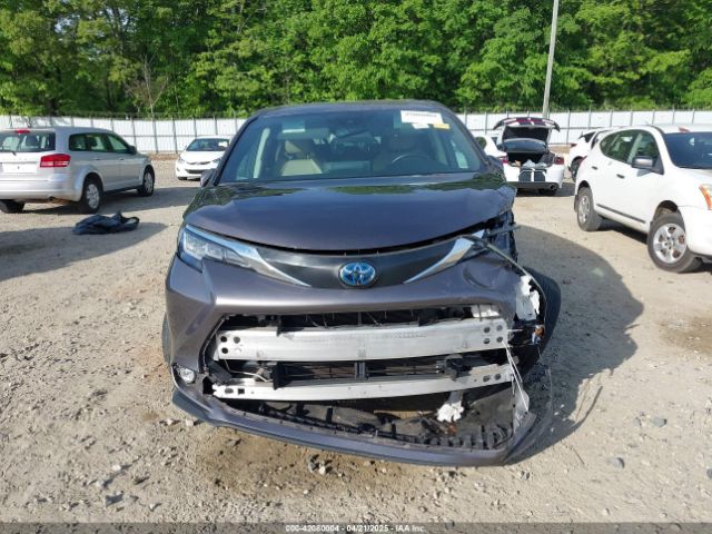 5TDYRKEC0MS007394 Toyota SIENNA XLE