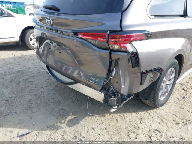 5TDYRKEC0MS007394 Toyota SIENNA XLE