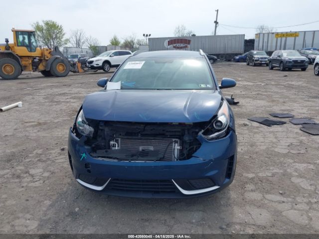 KNDCB3LC5K5265923 KIA NIRO LX