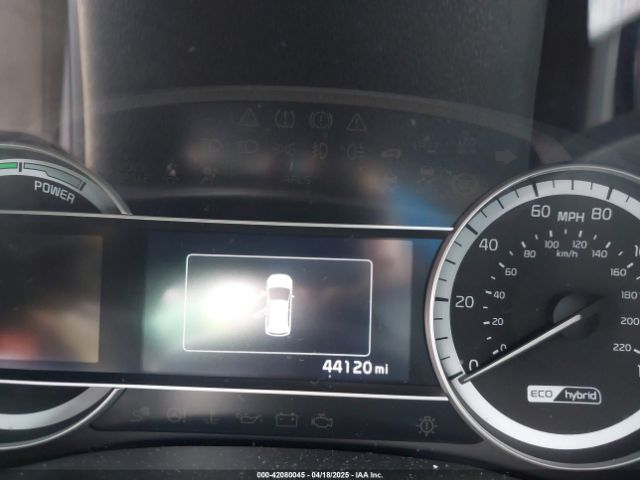 KNDCB3LC5K5265923 KIA NIRO LX