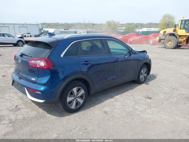 KNDCB3LC5K5265923 KIA NIRO LX