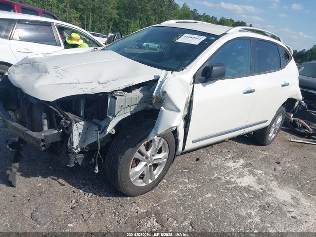 JN8AS5MT6FW668637 Nissan Rogue Select S
