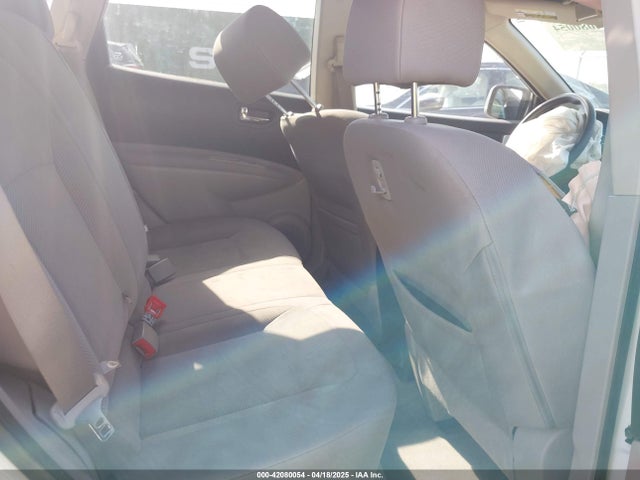 JN8AS5MT6FW668637 Nissan Rogue Select S