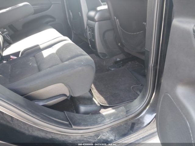 1C4RJFAG6HC892879 Jeep Grand Cherokee Laredo 4x4