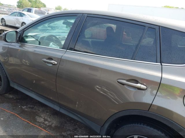 2T3BFREV5FW277862 Toyota RAV4 LE