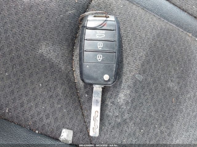 5XXGT4L38JG258916 KIA Optima S