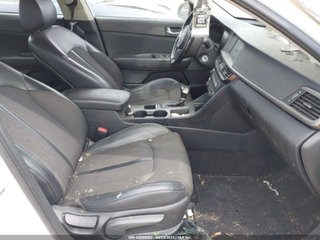 5XXGT4L38JG258916 KIA Optima S