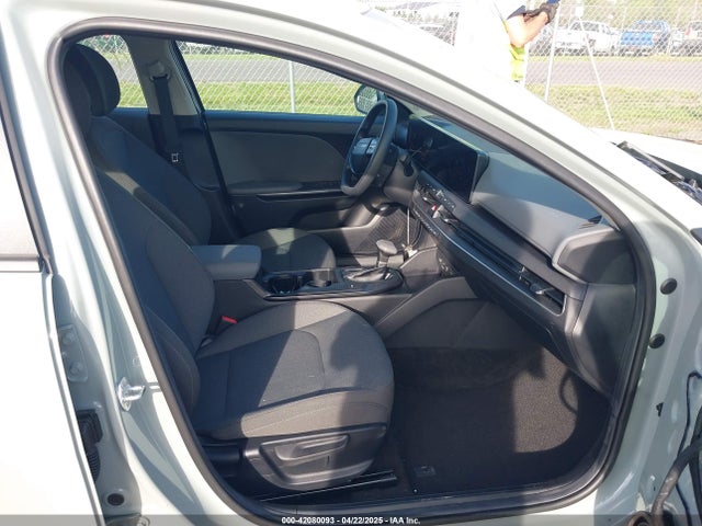 3KPFT4DE9SE042546 KIA K4 Lxs