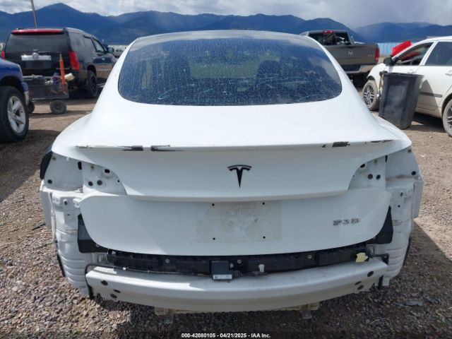 5YJ3E1EB4JF072630 Tesla 2018