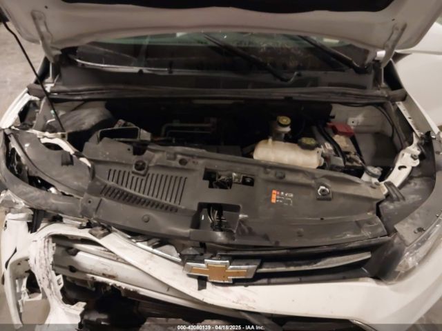 KL7CJKSB0LB318257 Chevrolet Trax Fwd Ls