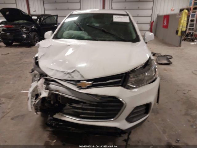 KL7CJKSB0LB318257 Chevrolet Trax Fwd Ls