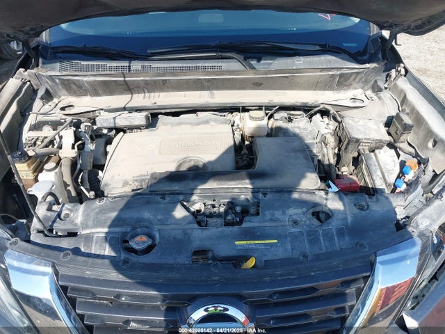 5N1DR2MM8KC588632 Nissan Pathfinder S