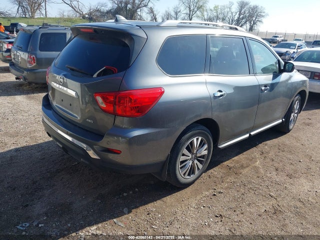 5N1DR2MM8KC588632 Nissan Pathfinder S