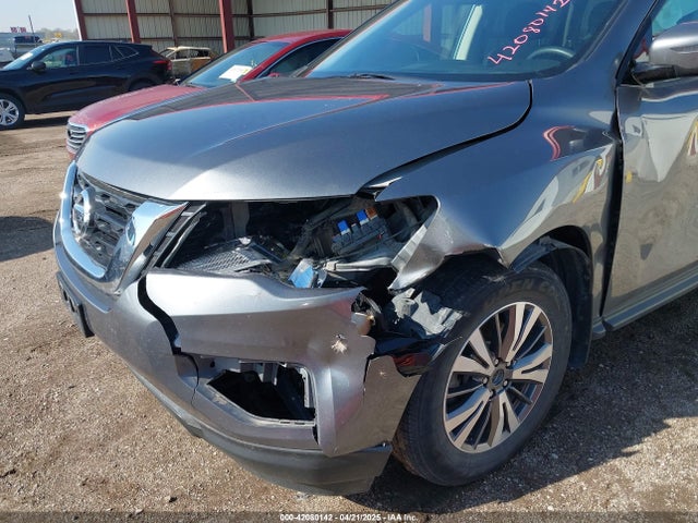5N1DR2MM8KC588632 Nissan Pathfinder S