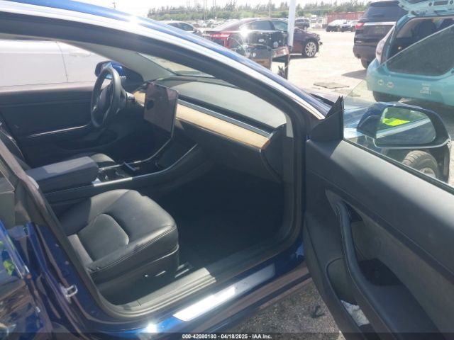 2020 TESLA MODEL 3 5YJ3E1EA6LF785622 Photo 4
