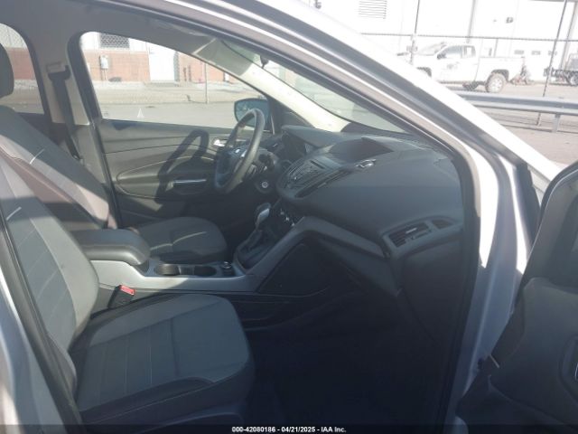 1FMCU0GX3EUE33604 Ford ESCAPE SE