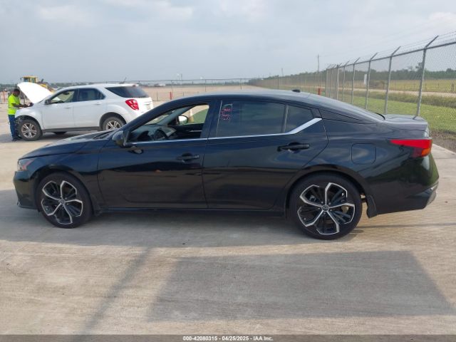 1N4BL4CV1RN424324 Nissan Altima Sr Fwd