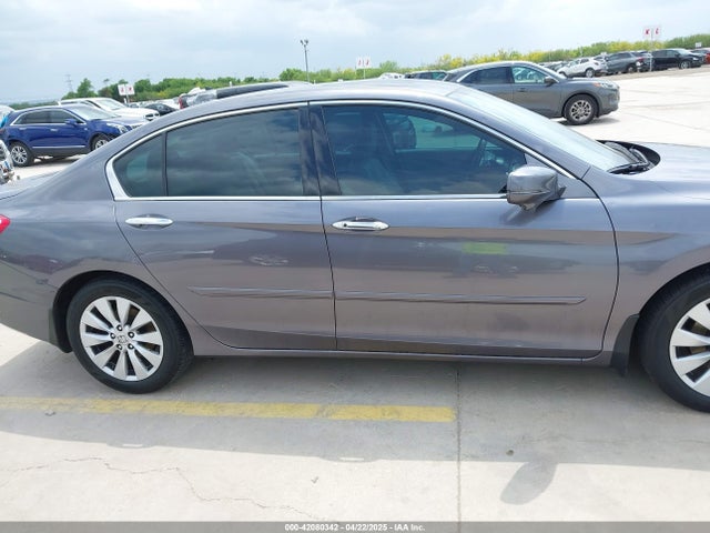 Honda Accord Touring 2014 1HGCR3F98EA006786 Image 13
