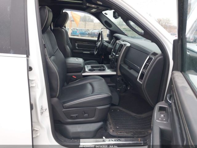 1C6RR7PT0HS631327 RAM 1500 Limited  4x4 5'7 Box