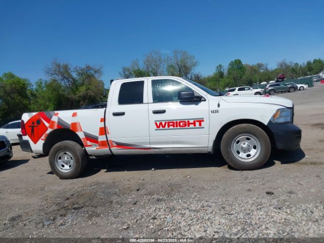 1C6RR6FG0NS229625 RAM 1500 Classic Tradesman  4x2 6'4 Box