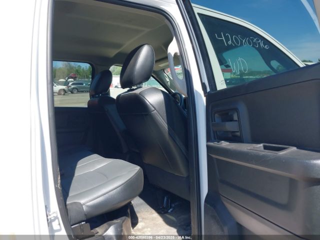 1C6RR6FG0NS229625 RAM 1500 Classic Tradesman  4x2 6'4 Box