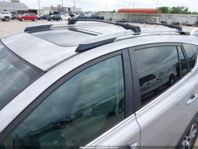 2T3WFREV3HW321796 Toyota Rav4 Xle