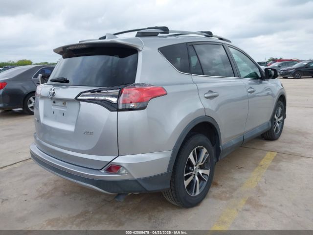 2T3WFREV3HW321796 Toyota Rav4 Xle