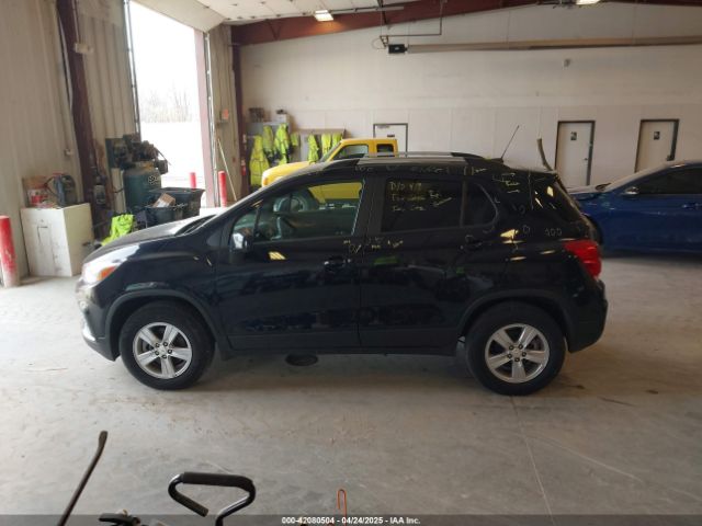 KL7CJPSM1NB563974 Chevrolet Trax Awd Lt
