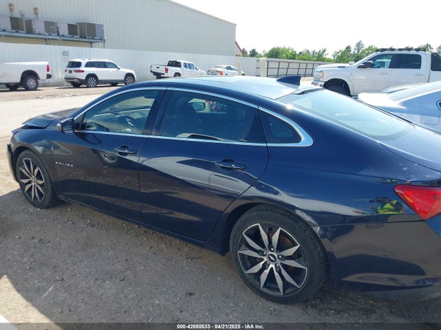 1G1ZE5ST1HF118637 Chevrolet MALIBU 1LT