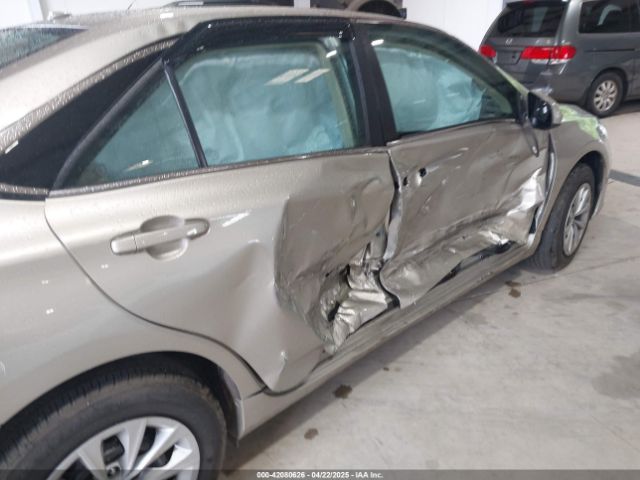 4T1BF1FK4GU543582 Toyota CAMRY LE