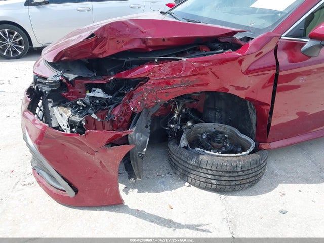 4T1C11AK4NU695286 Toyota CAMRY LE