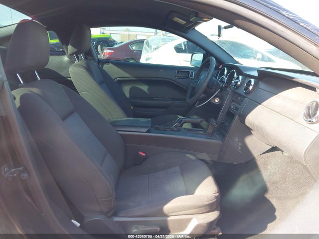 42080705 :رقم المزاد ، 1ZVFT80N975339457 vin ، 2007 Ford Mustang V6 Deluxe/v6 Premium مزاد بيع