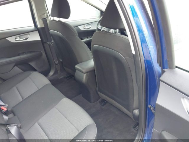 3KPF24AD8RE735701 KIA Forte Lxs