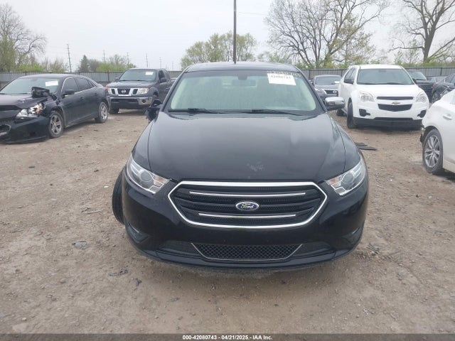 1FAHP2F86GG137555 Ford Taurus Limited