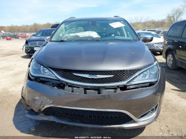 2C4RC1GGXHR744875 Chrysler Pacifica Limited