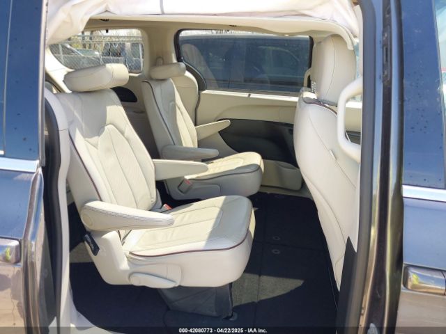 2C4RC1GGXHR744875 Chrysler Pacifica Limited