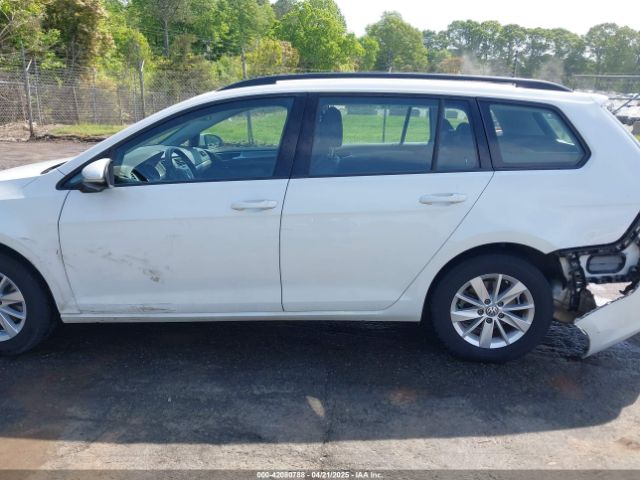 3VWC17AUXFM504689 Volkswagen Golf Sportwagen Tsi S 4-door