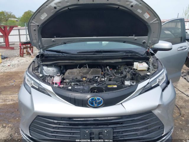 5TDYRKEC7NS092770 Toyota SIENNA XLE