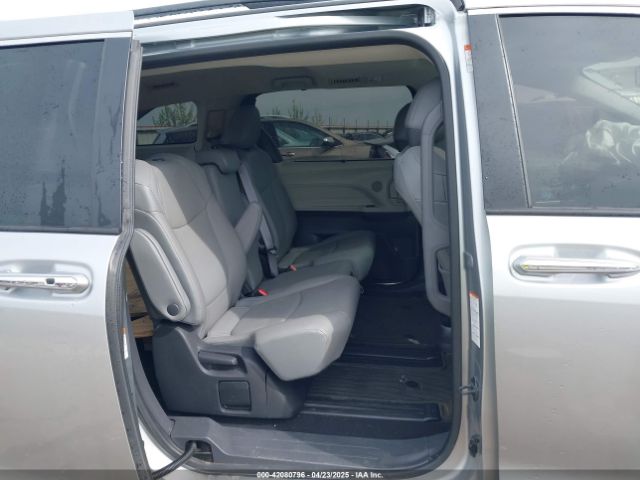 5TDYRKEC7NS092770 Toyota SIENNA XLE
