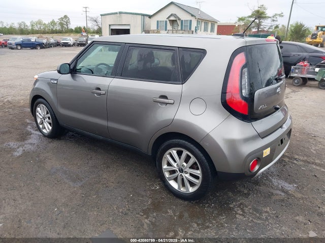 KNDJP3A59J7558286 KIA SOUL +