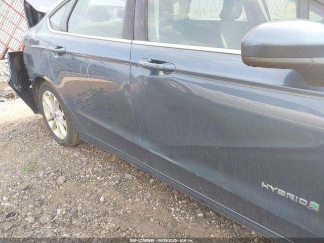 3FA6P0LU1KR108172 Ford Fusion Hybrid Se