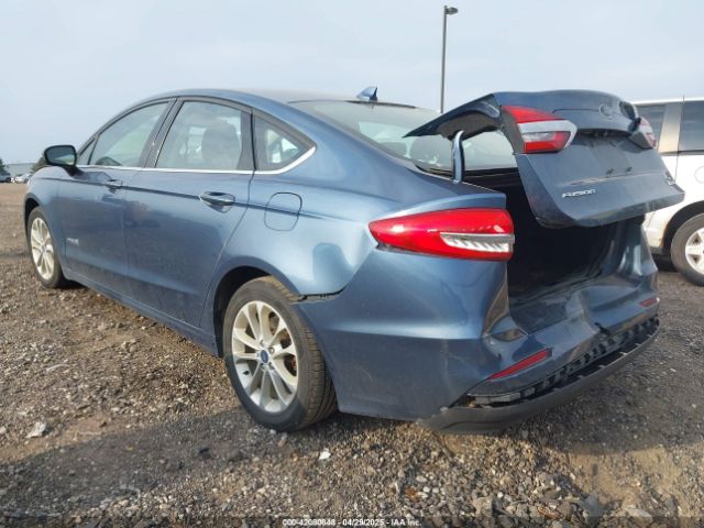 3FA6P0LU1KR108172 Ford Fusion Hybrid Se