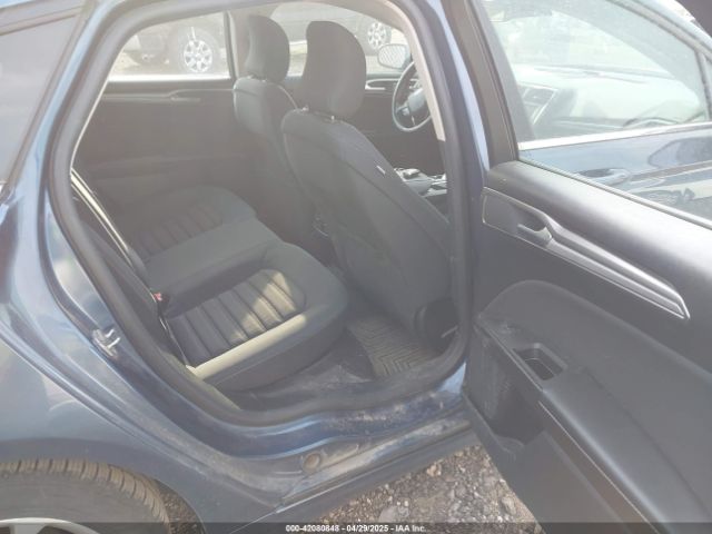 3FA6P0LU1KR108172 Ford Fusion Hybrid Se